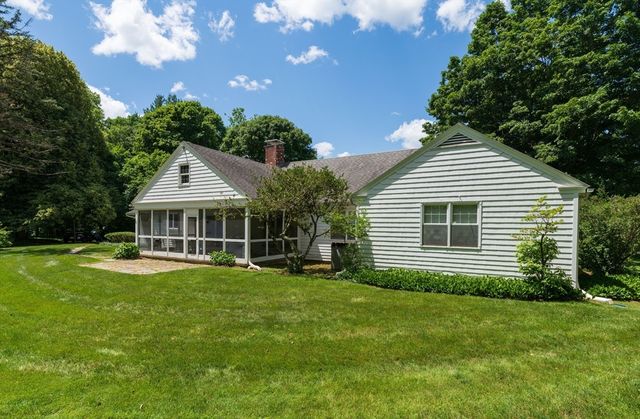 1196 Florence Rd, Northampton, MA 01062