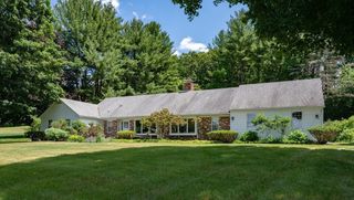 1196 Florence Rd, Northampton, MA 01062