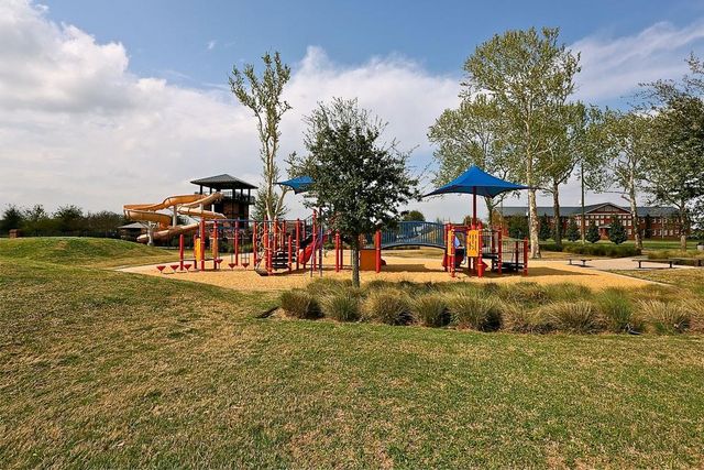 7414 Newbury Trail, Sugar Land, TX 77479