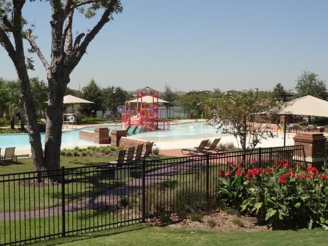 7414 Newbury Trail, Sugar Land, TX 77479