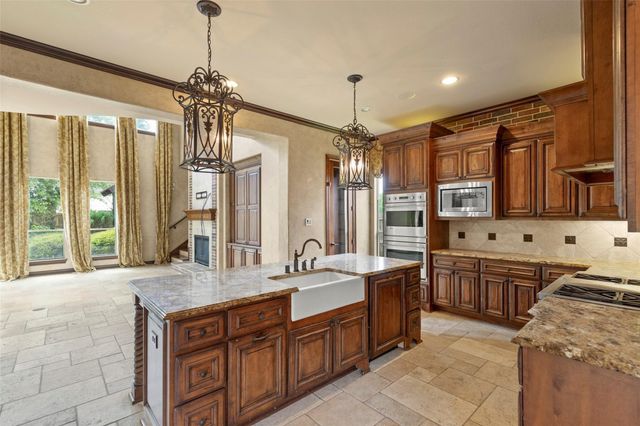 7414 Newbury Trail, Sugar Land, TX 77479