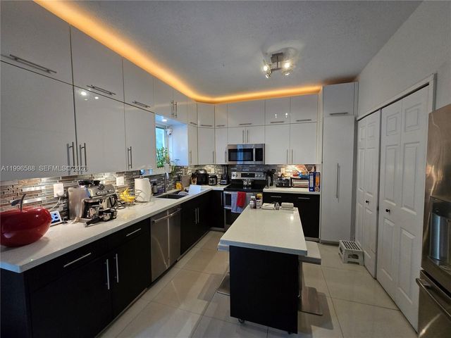 8441 SW 124th Ave 106, Miami, FL 33183