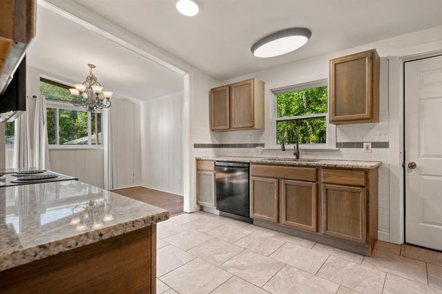 231 Burroughs Street, Hot Springs, AR 71913