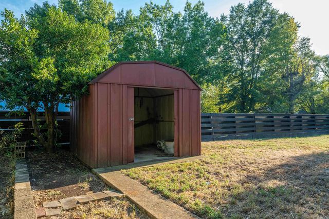 231 Burroughs Street, Hot Springs, AR 71913