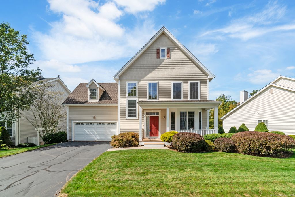 6 Revere Circle, Southbury, CT 06488