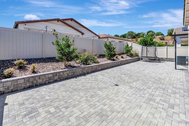 2303 Nova Way, Corona, CA 92883