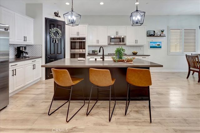 2303 Nova Way, Corona, CA 92883