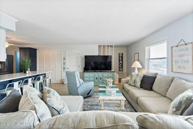 218 Oyster Lane, N Topsail Beach, NC 28460