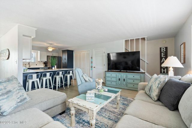 218 Oyster Lane, N Topsail Beach, NC 28460