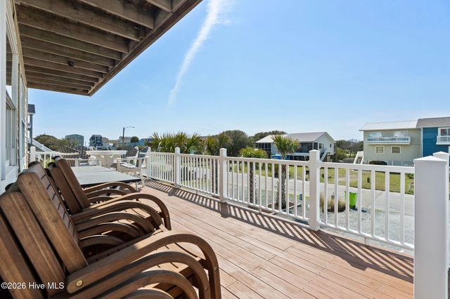 218 Oyster Lane, N Topsail Beach, NC 28460