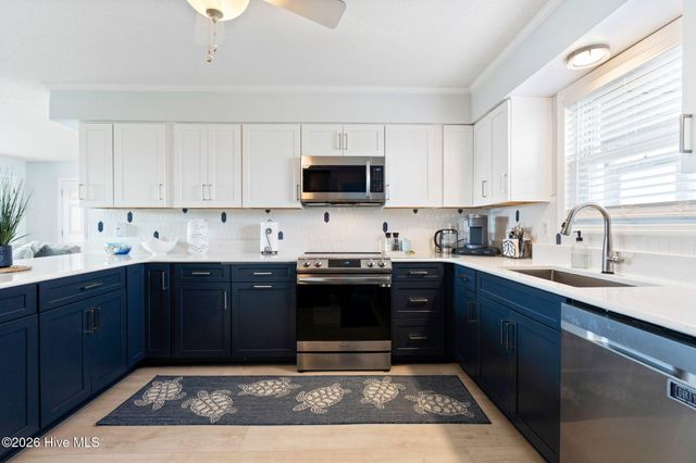 218 Oyster Lane, N Topsail Beach, NC 28460