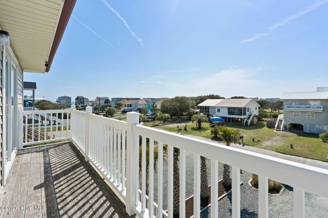 218 Oyster Lane, N Topsail Beach, NC 28460