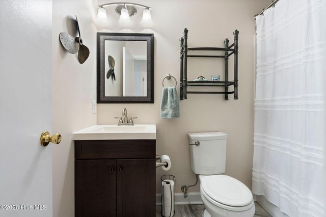 218 Oyster Lane, N Topsail Beach, NC 28460