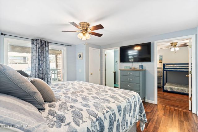 218 Oyster Lane, N Topsail Beach, NC 28460