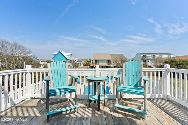 218 Oyster Lane, N Topsail Beach, NC 28460