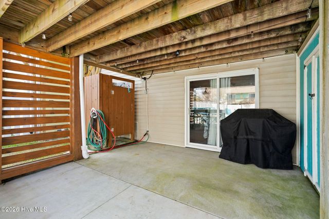 218 Oyster Lane, N Topsail Beach, NC 28460