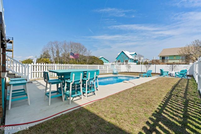 218 Oyster Lane, N Topsail Beach, NC 28460