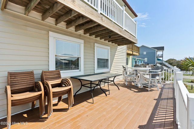 218 Oyster Lane, N Topsail Beach, NC 28460