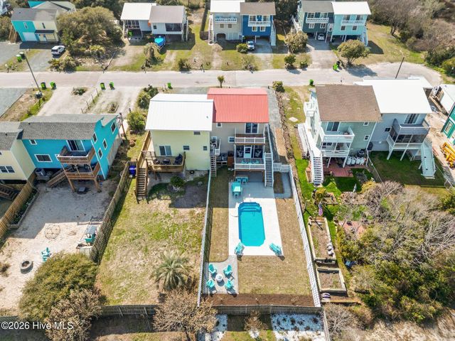 218 Oyster Lane, N Topsail Beach, NC 28460