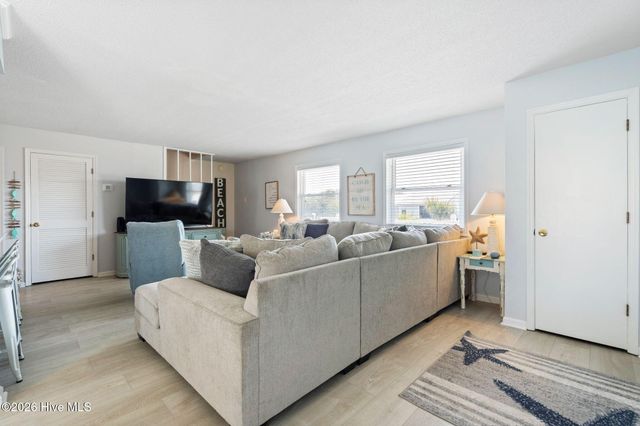 218 Oyster Lane, N Topsail Beach, NC 28460