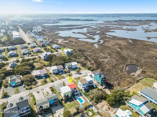 218 Oyster Lane, N Topsail Beach, NC 28460