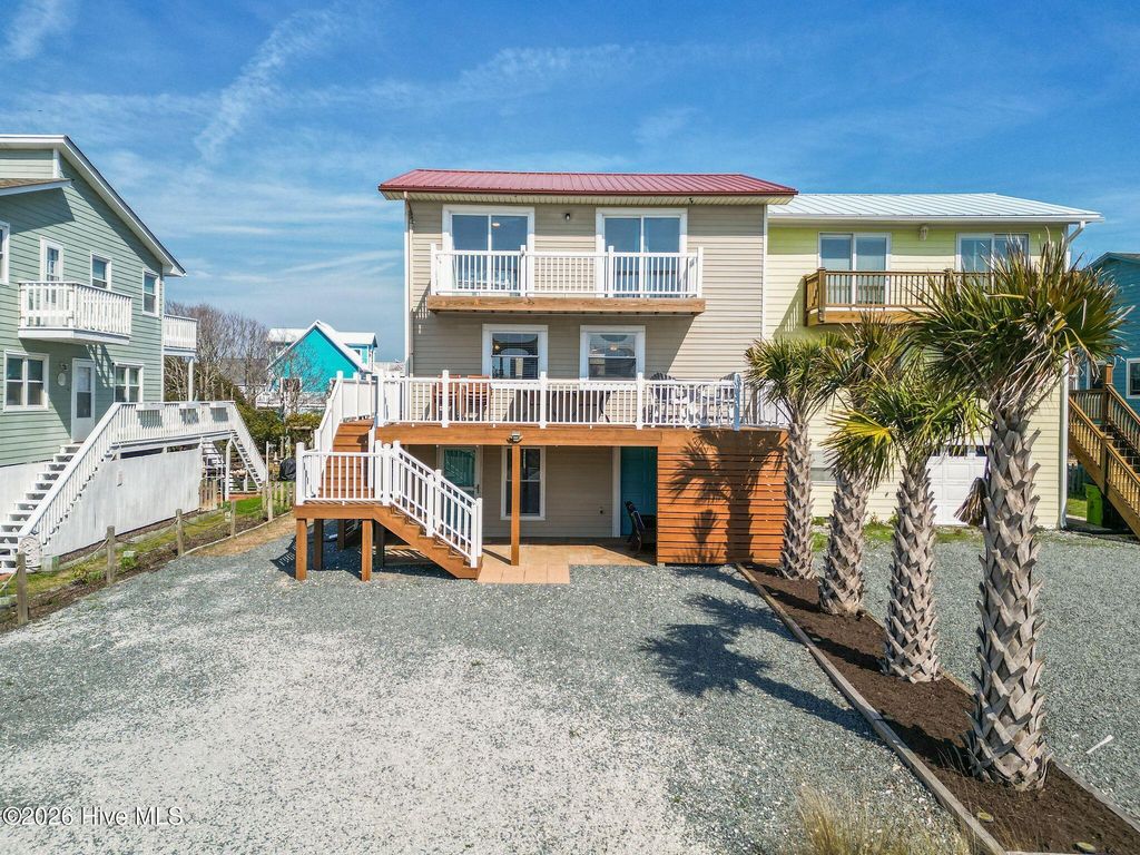 218 Oyster Lane, N Topsail Beach, NC 28460