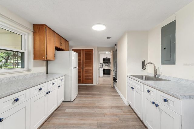 405 OAKHURST STREET, Altamonte Springs, FL 32701
