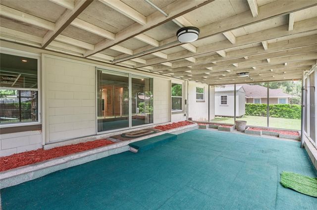 405 OAKHURST STREET, Altamonte Springs, FL 32701