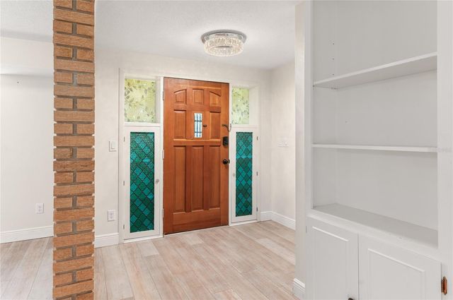 405 OAKHURST STREET, Altamonte Springs, FL 32701