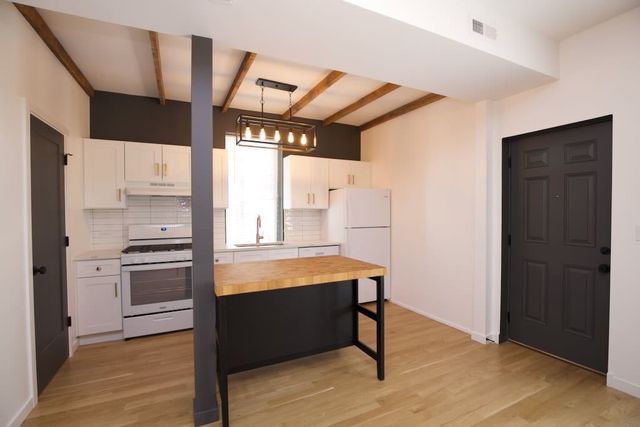 908 N California Avenue 3, Chicago, IL 60622