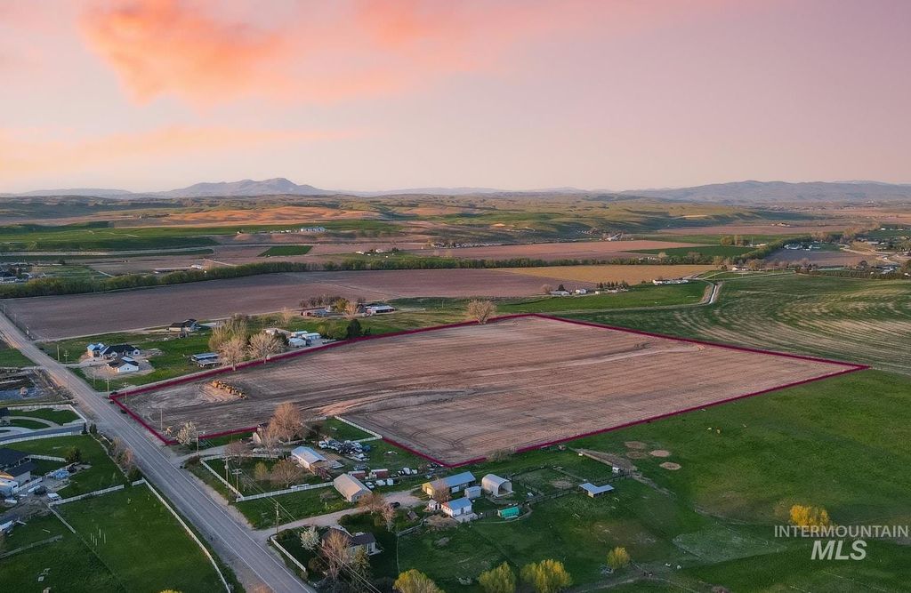 8769 Kemp Road, Middleton, ID 83644 photo 2