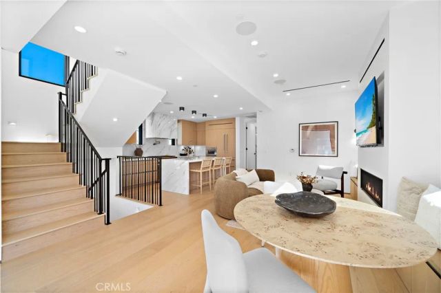 612 Begonia 1/2, Corona Del Mar, CA 92625