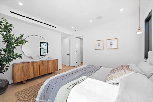 612 Begonia 1/2, Corona Del Mar, CA 92625