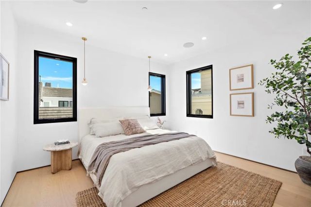 612 Begonia 1/2, Corona Del Mar, CA 92625