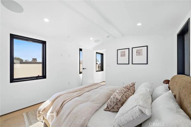 612 Begonia 1/2, Corona Del Mar, CA 92625