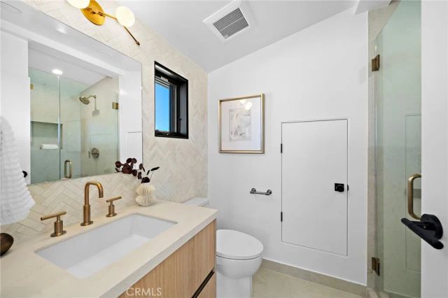 612 Begonia 1/2, Corona Del Mar, CA 92625