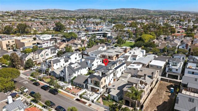 612 Begonia 1/2, Corona Del Mar, CA 92625
