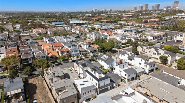 612 Begonia 1/2, Corona Del Mar, CA 92625