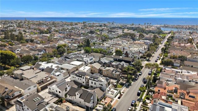 612 Begonia 1/2, Corona Del Mar, CA 92625