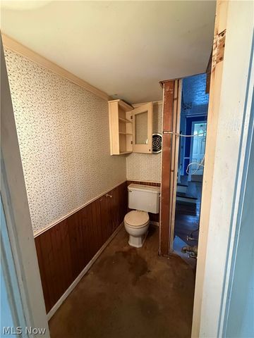 136 Ferris Avenue, Chardon, OH 44024