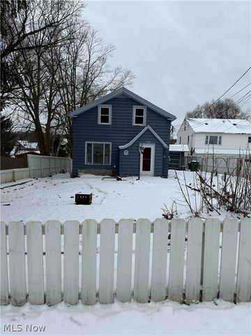 136 Ferris Avenue, Chardon, OH 44024