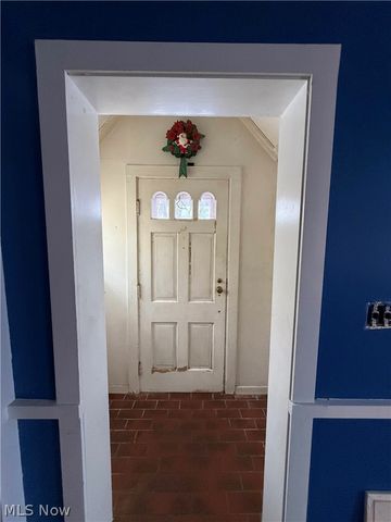 136 Ferris Avenue, Chardon, OH 44024