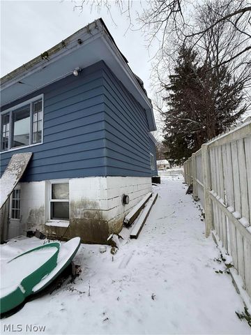 136 Ferris Avenue, Chardon, OH 44024