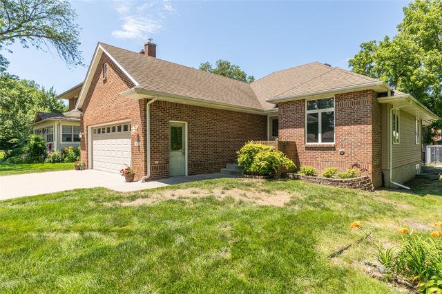 1412 Court Street, Adel, IA 50003