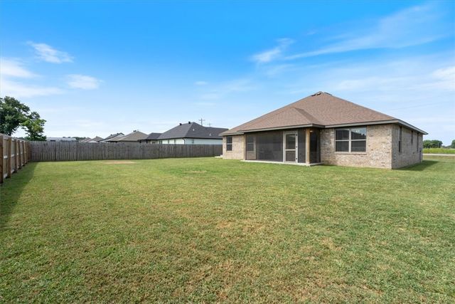 1516 Taylor Orchard Road, Gentry, AR 72734