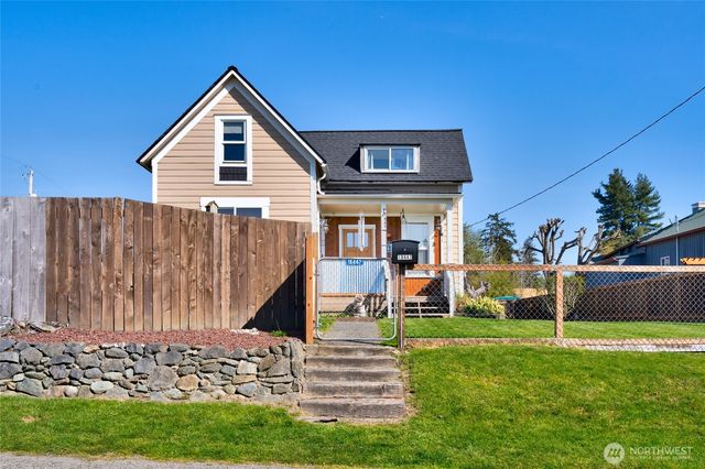 18447 W Lincoln Street, Mount Vernon, WA 98273
