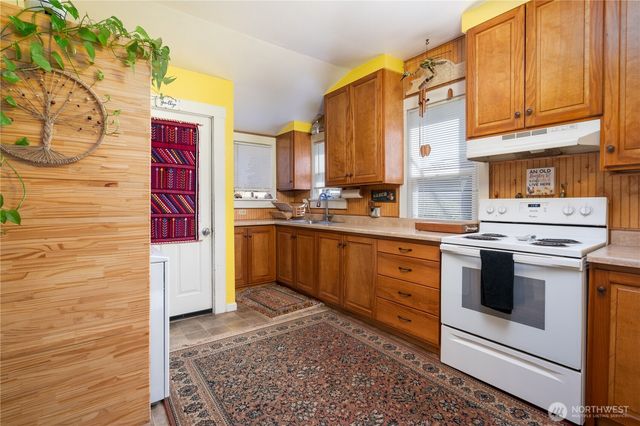 18447 W Lincoln Street, Mount Vernon, WA 98273