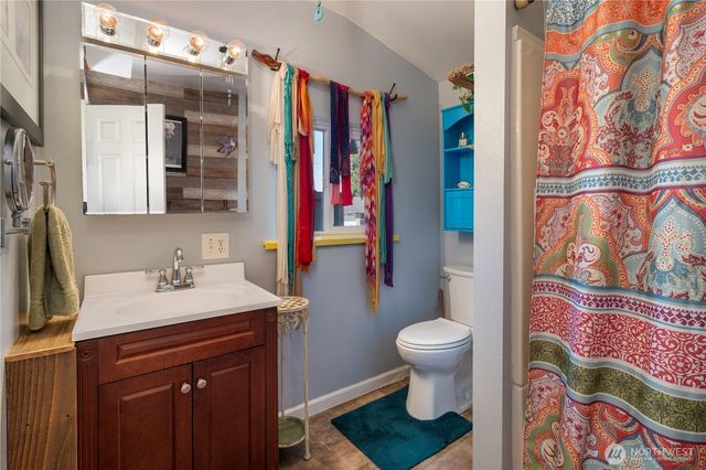18447 W Lincoln Street, Mount Vernon, WA 98273