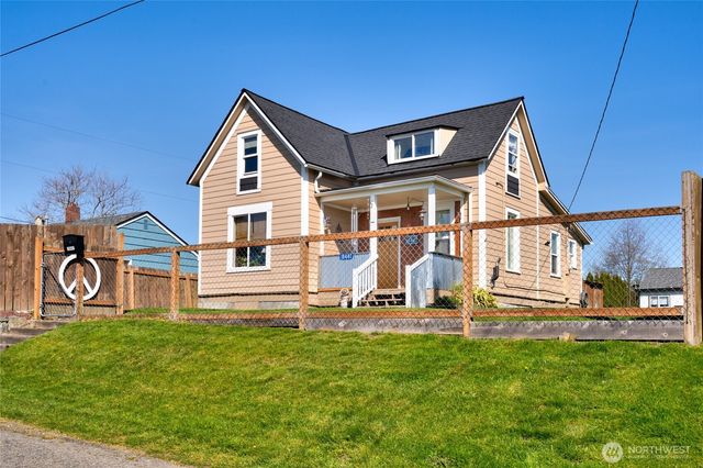 18447 W Lincoln Street, Mount Vernon, WA 98273