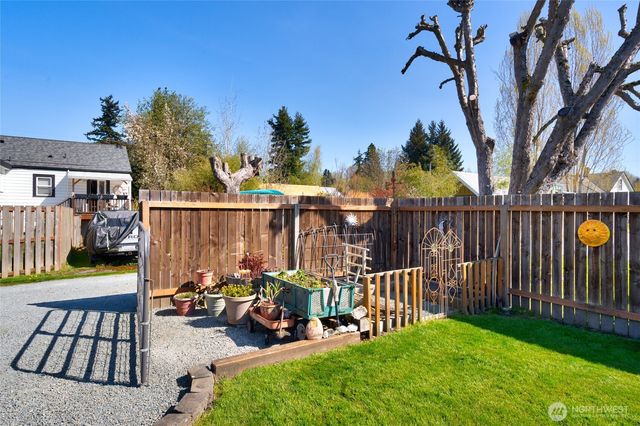 18447 W Lincoln Street, Mount Vernon, WA 98273